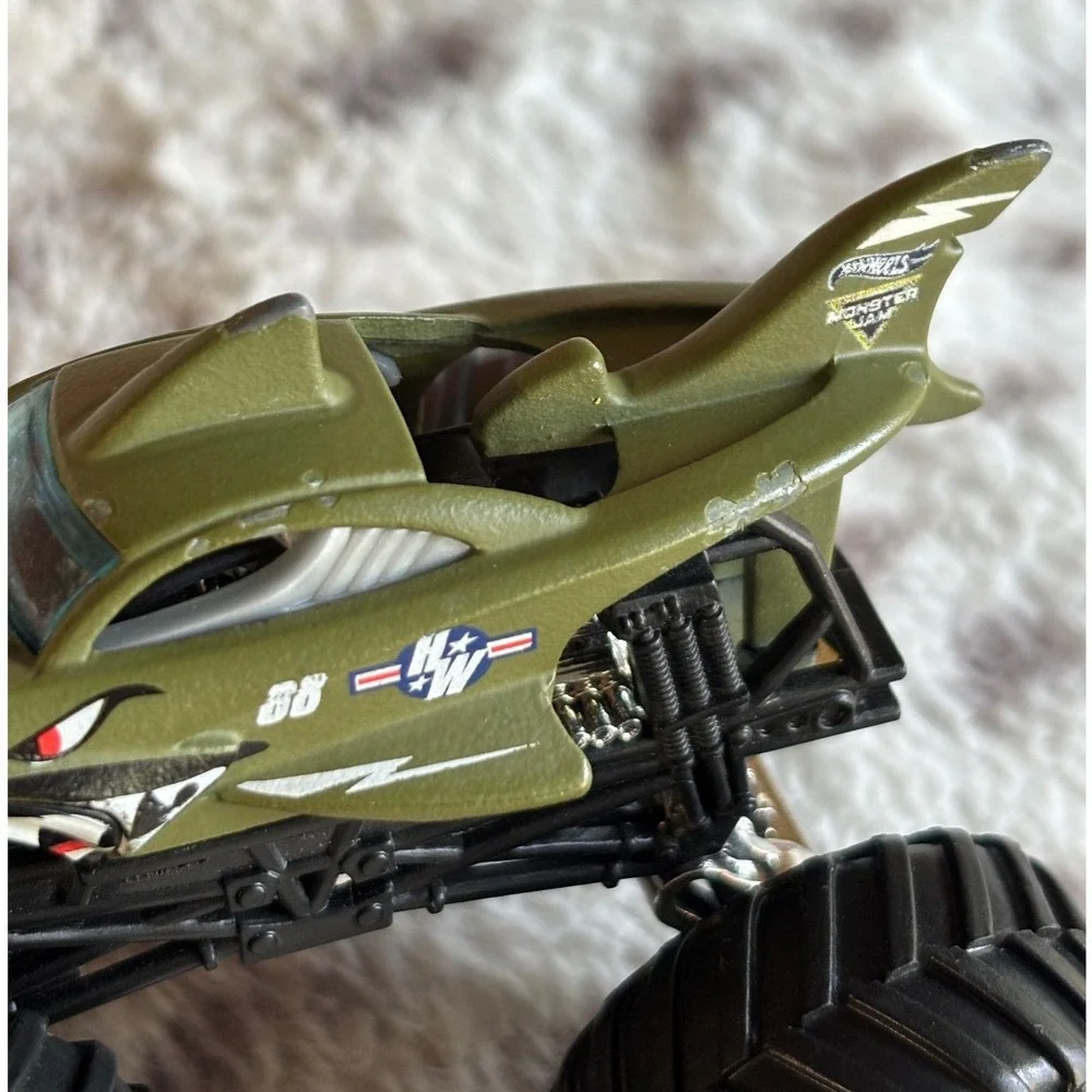 Hot Wheels Monster Jam Military Green Shark Monster Truck 68 Diecast